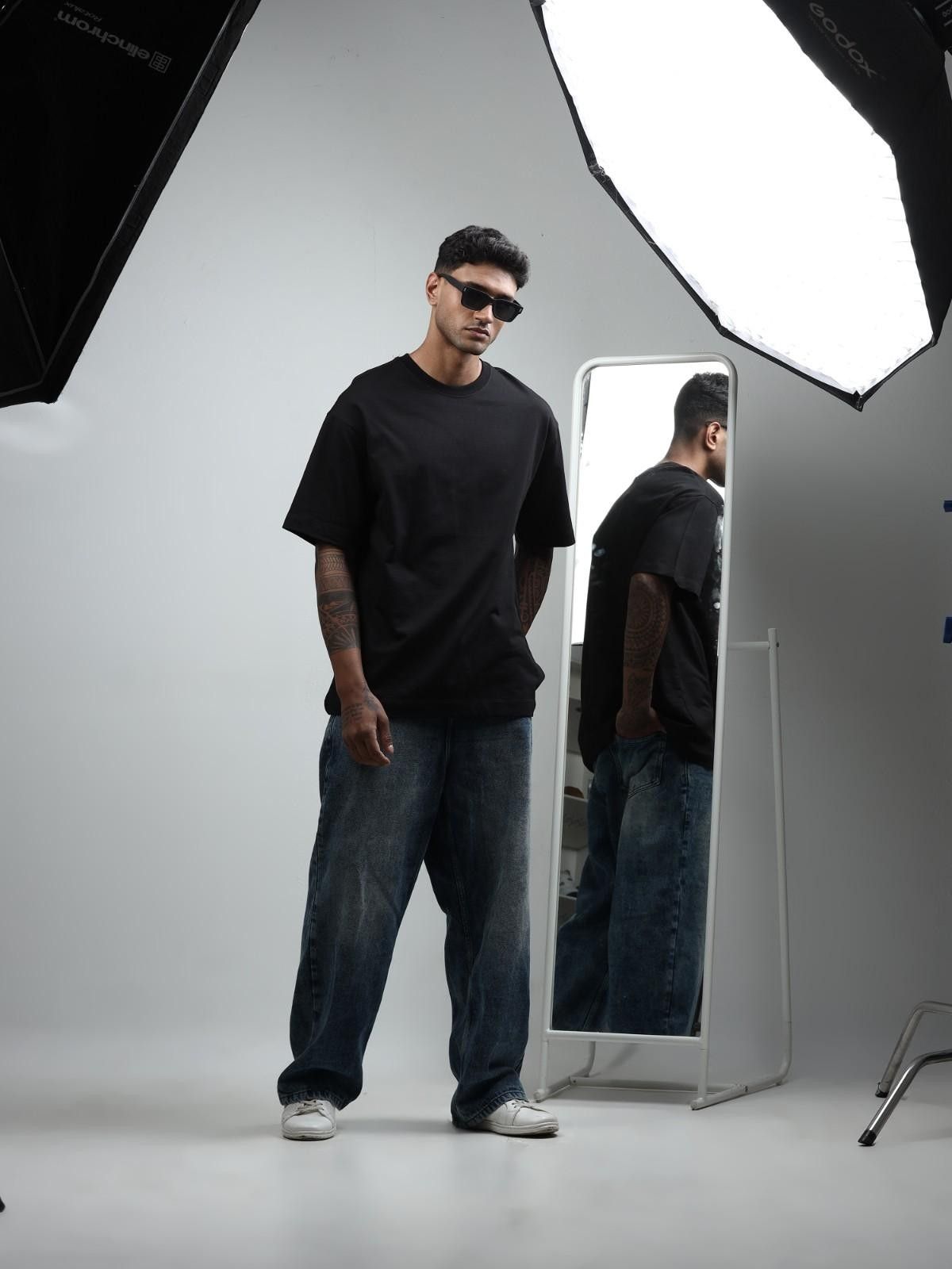 Men Solid Round Neck Cotton Oversized T-shirt - Image 3